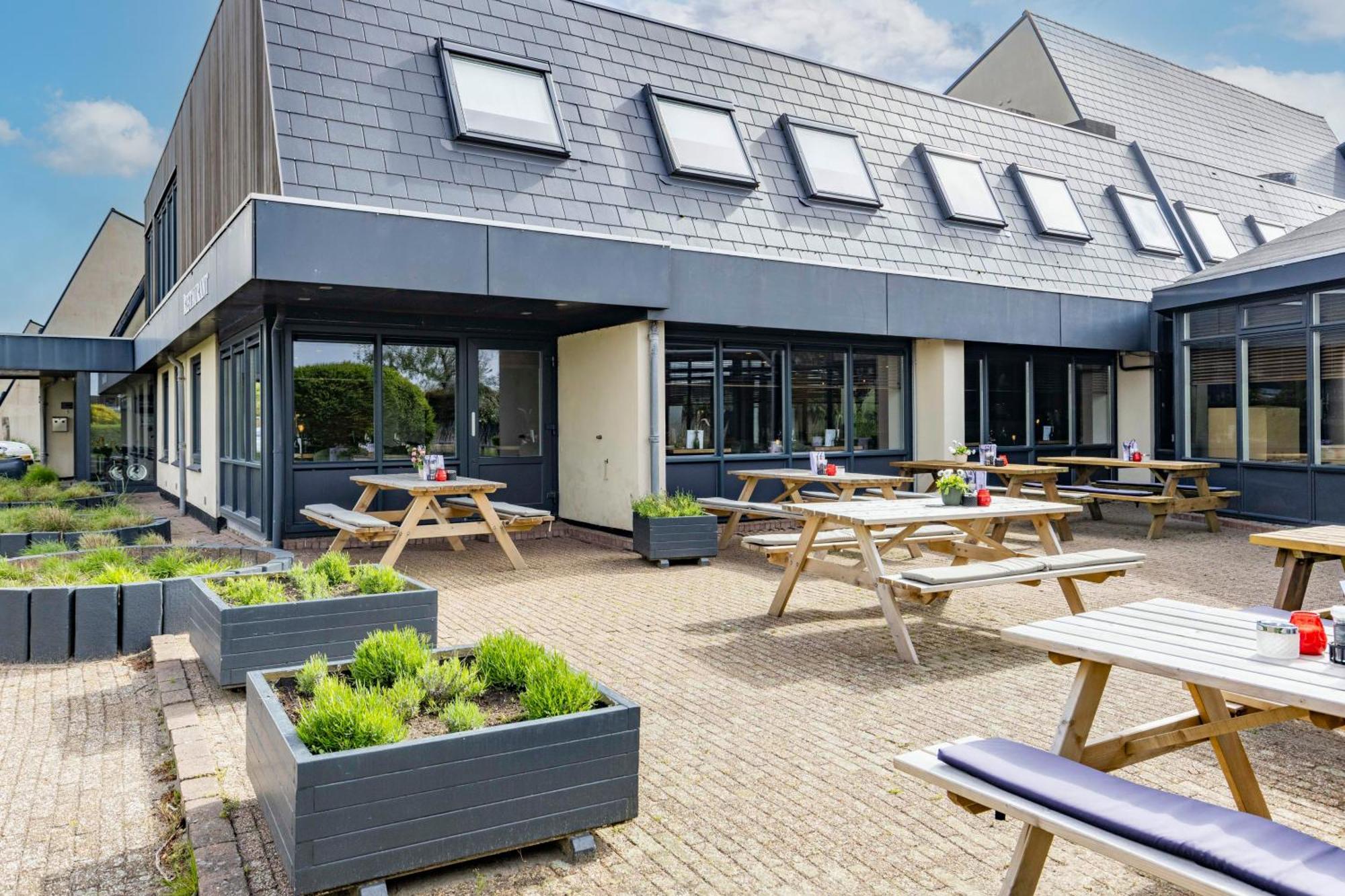 Fletcher Zuiderduin Beachhotel Hotel 4*